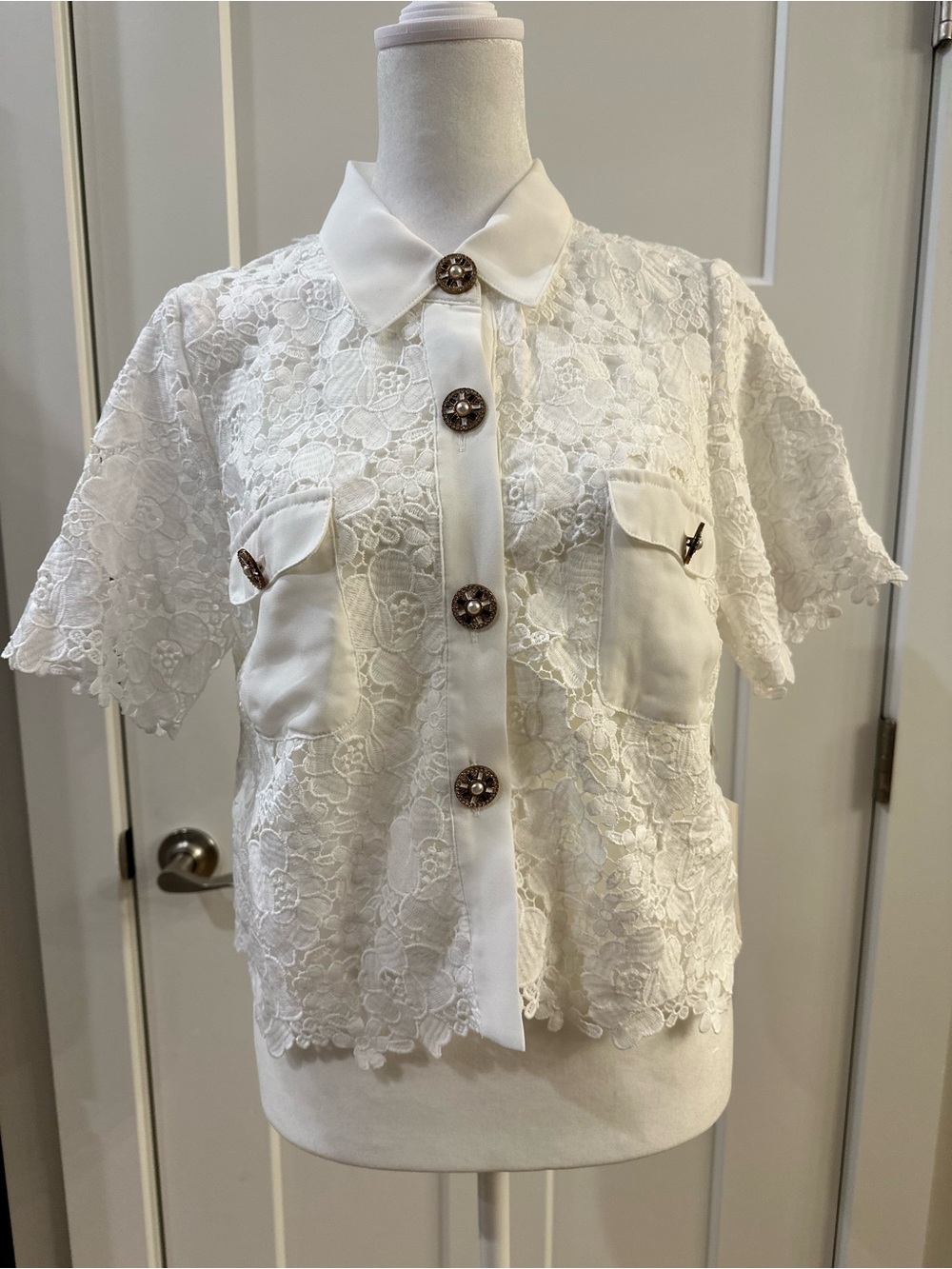 CeCe White Lace Button-Down Short Sleeve Shirt